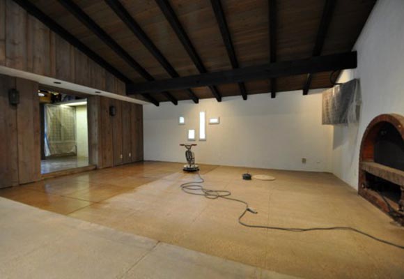 Полированный бетонный пол в частном доме